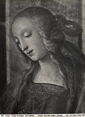 Alinari, Fratelli — Perugia, Collegio del Cambio: Sala d'Udienza - Presepio: testa della Vergine (Perugino) — particolare, dopo il restauro del 1940